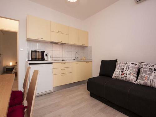 Apartment Brodarica 6150a
