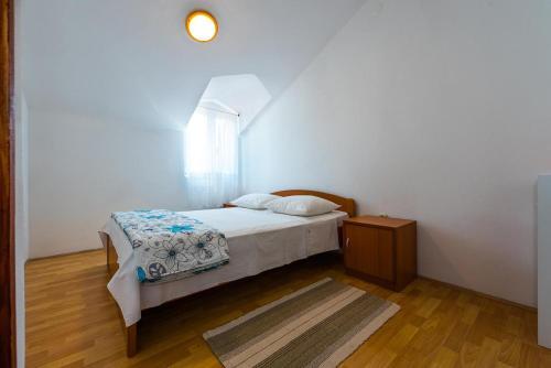 Apartment Grebastica 965a
