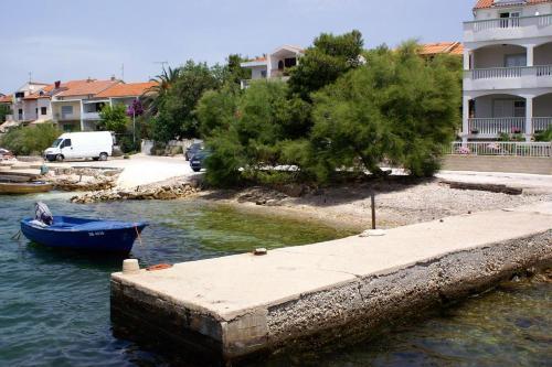 Apartment Brodarica 4195d