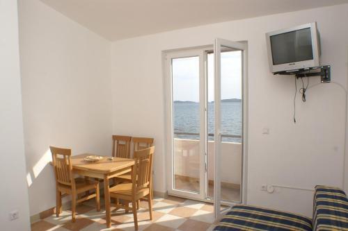 Apartment Brodarica 3092b