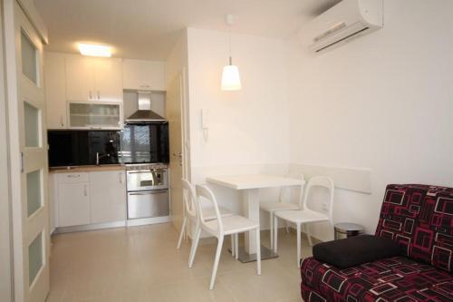 Apartment Biograd Na Moru 6438b