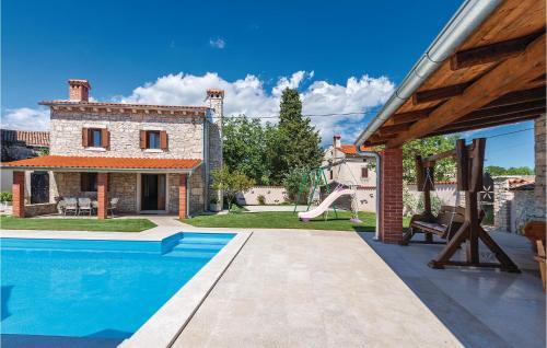 Two-bedroom Holiday Home In Divsici
