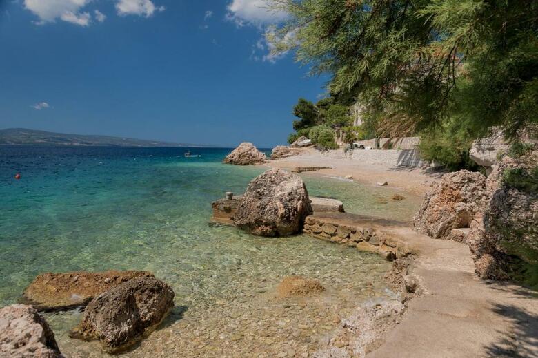 Luxury Villa Happiness