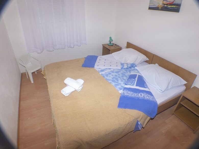 Apartments Pla?a