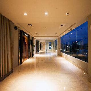 Hotel Grand Whiz Kelapa Gading