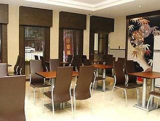 Sanduo Hotel (family)