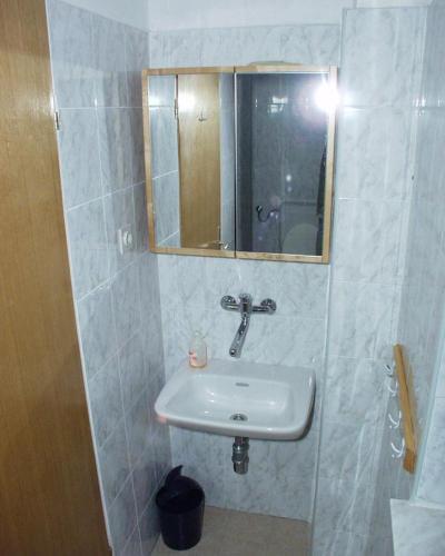 Apartments By The Sea Drage (biograd) - 851