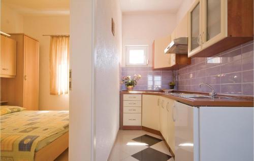 Holiday Home Pakostanska Br. I