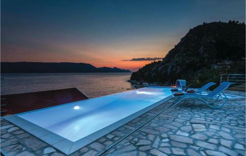 Four-bedroom Apartment In Duba