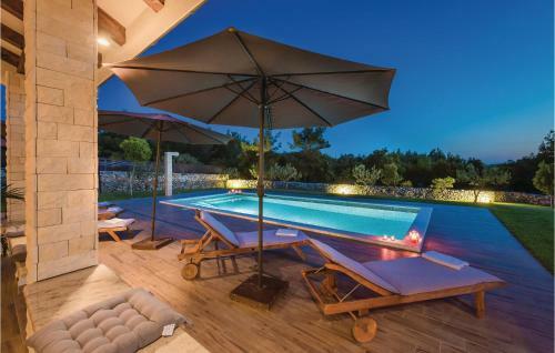 Three-bedroom Holiday Home In Dubrava