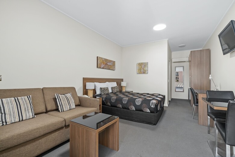 Quality Hotel Sherbourne Terrac