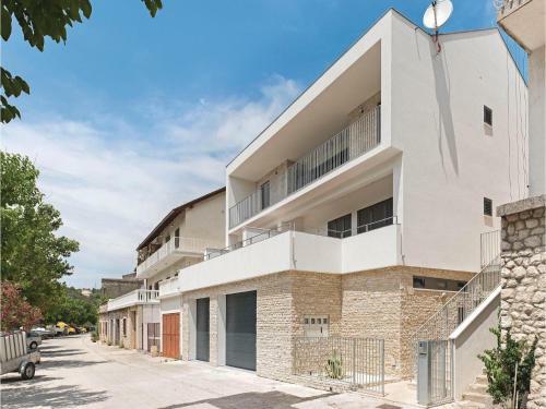 Five-bedroom Holiday Home In Zaton