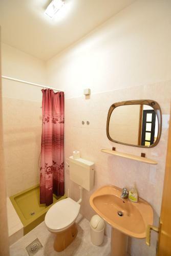 Apartments Petrovac