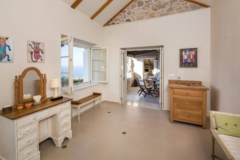 Old Tree Villa