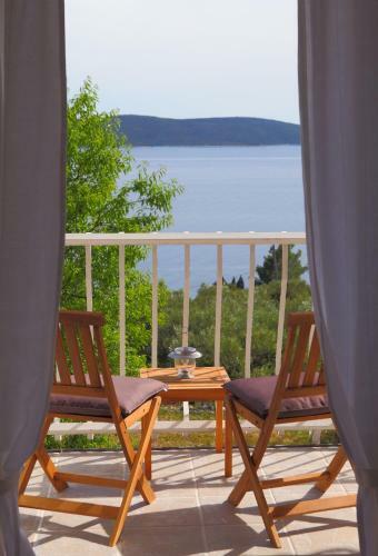 Hostal Guest House Villa Veli