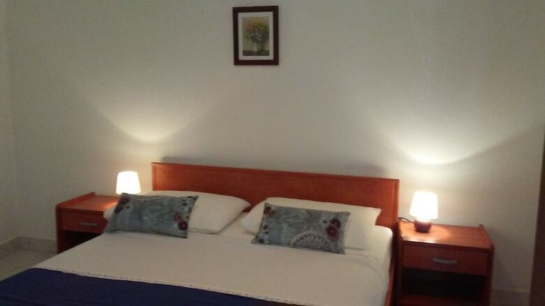 Apartments Pelegrin