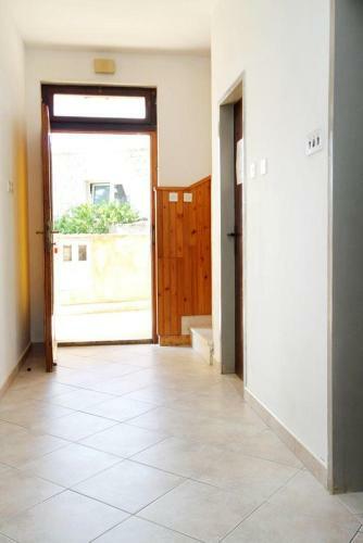 Apartment Zavalatica 4453c