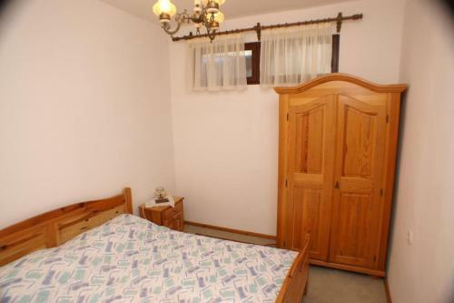 Apartment Zavalatica 4419a