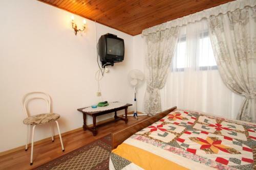 Apartment Zavalatica 183a