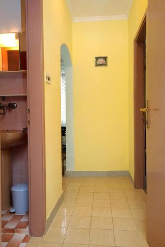 Apartment Zavalatica 183e