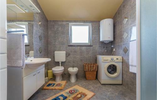Two-bedroom Apartment In Zbandaj
