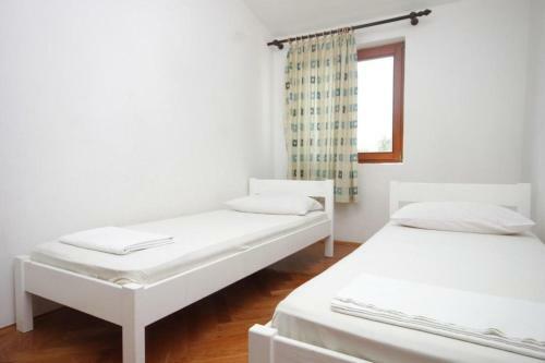 Apartment Zdrelac 8046b
