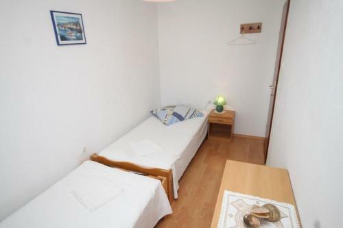 Apartments With A Parking Space Zdrelac (pasman) - 8396