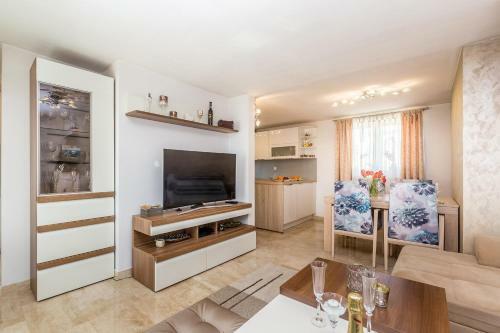 Holiday House Lucija