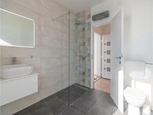 Three-bedroom Holiday Home In Zman