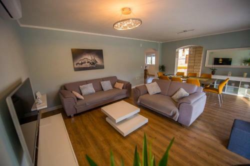 Ctim228/ Modern Villa With Private Pool