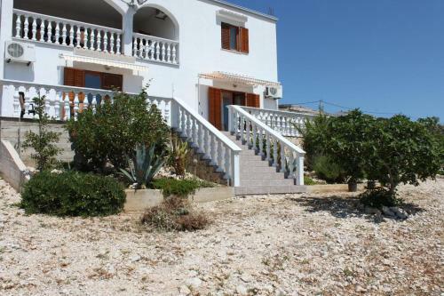Apartment Kustici 6392b