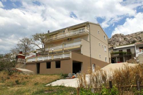 Apartment Metajna 4116a