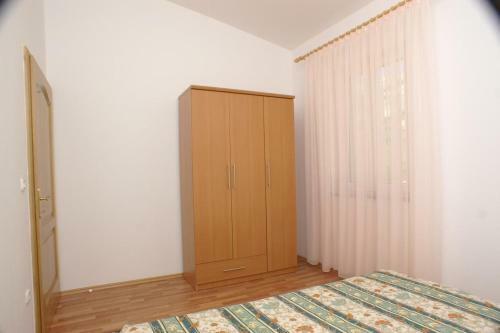 Apartment Metajna 4115a