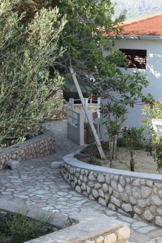 Apartment Kustici 6335d