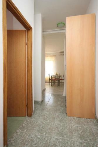 Apartment Kustici 6392a