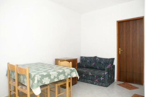 Apartment Metajna 4117a