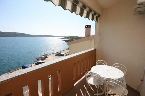 Apartment Zubovici 4066b