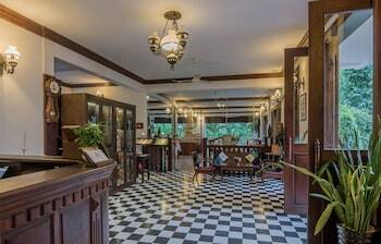 Hotel Chateau D' Angkor La Residence