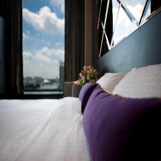 V Hotel Lavender