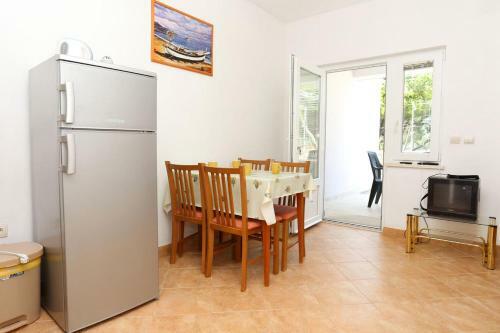 Apartment Zuljana 10207b