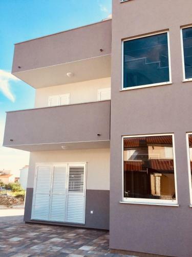 Luminus Apartments