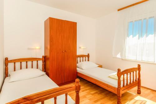 Apartments Pranjic 1221