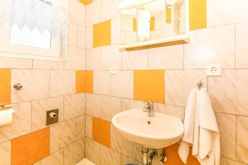 Apartments Pranjic 1221
