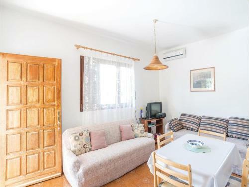 One-bedroom Apartment In Stara Novalja