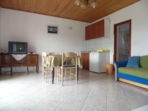 Apartments Cico Starigrad Paklenica