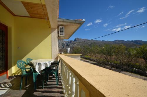 Apartments Cico Starigrad Paklenica