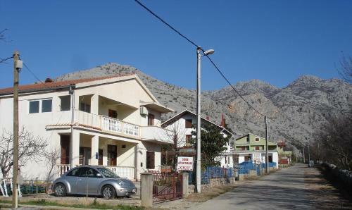 Apartments Cico Starigrad Paklenica