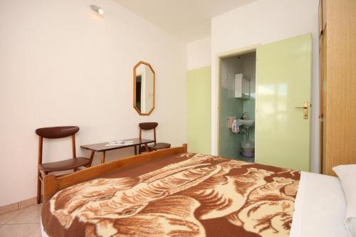 Apartment Starigrad 6586b
