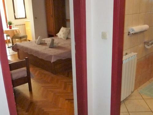 Apartments In Starigrad-paklenica 33853