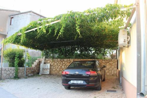 Apartment In Starigrad-paklenica 6786